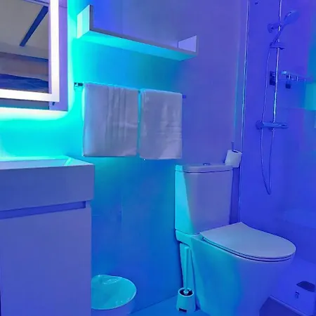 A7 Viviendaturisticavalencia Arte Apartment *