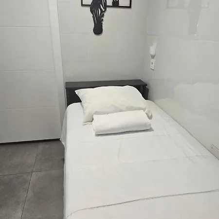 Aptstourist Luxury 6 * Walencja