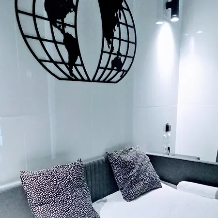Aptstourist Luxury 6 Apartament *